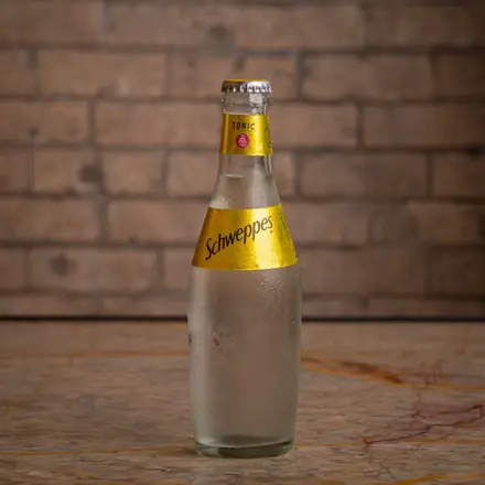 Schweppes tonic